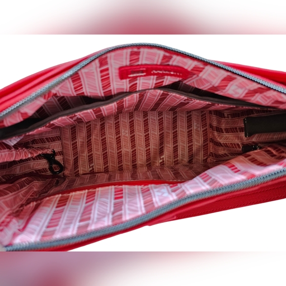 Lug Luxe VL "Harmony" Matte Faux Leather Quilted Shoulder Bag, New With Out Tags - Picture 9 of 9